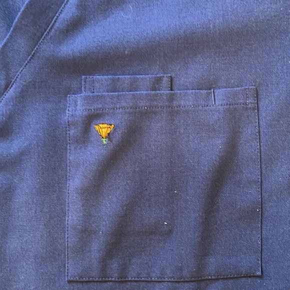 Ladies scrubs - Picture 4 of 5